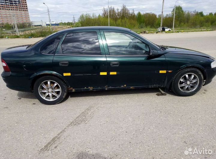 Opel Vectra, 1998