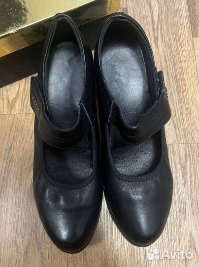 Туфли женские
