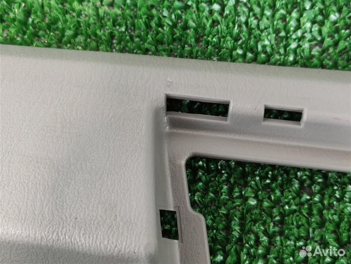 Обшивка крышки багажника Subaru Forester SG/S11 2