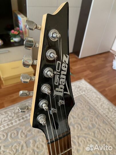 Электрогитара