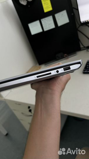 Ноутбук asus UM431DA