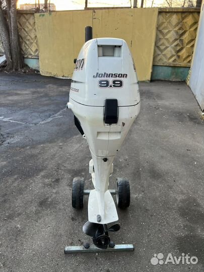 Лодочный мотор Johnson 10 4-х тактный