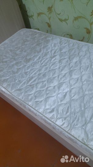 Матрас на односпальную кровать