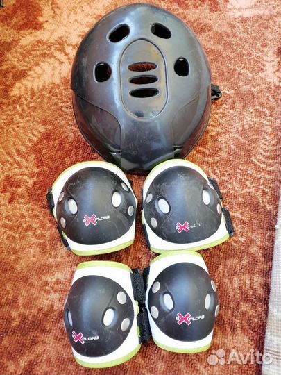 Роликовые коньки