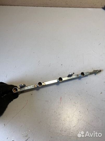 Топливная рампа Daewoo Nexia 1.5