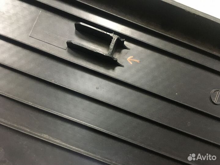 Подставка под ногу водителя Фольксваген Бора