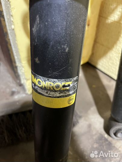 Задние стойки e39