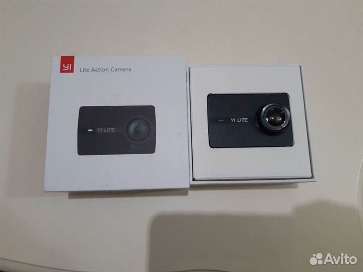 Экшн камера Yi lite