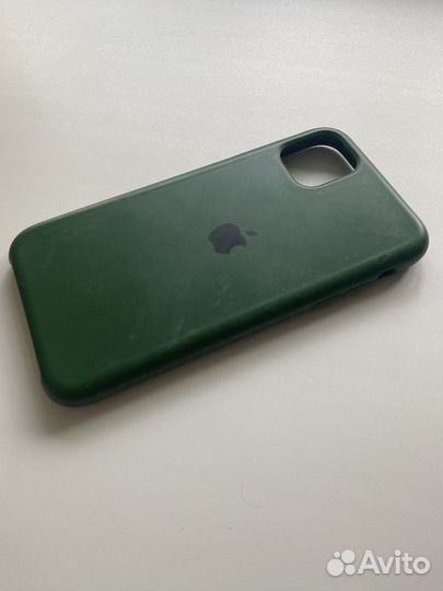 Чехол на iPhone 11