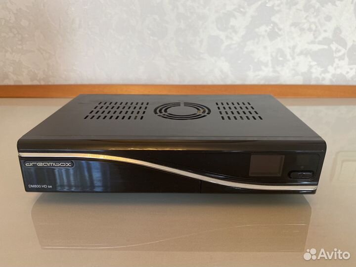 Спутниковый ресивер Dreambox DM 800 HD SE