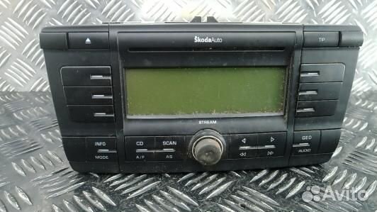 Магнитола skoda octavia A5 (FML15I401)