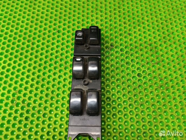 Блок управления стеклоподъема Mitsubishi pajero