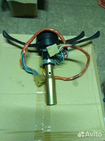 Подрулевой переключатель фар и поворотников