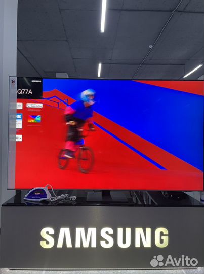 Огромный телевизор Samsung 85Q77A 214см