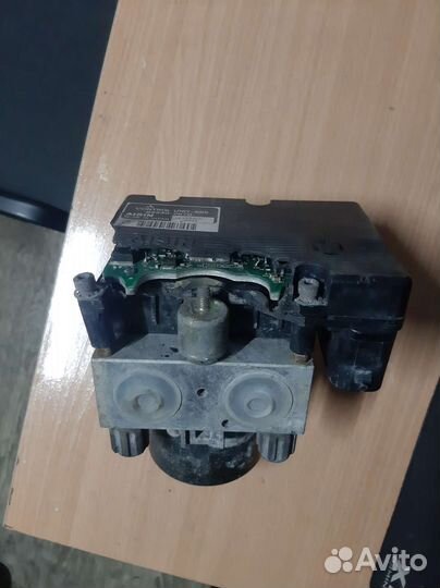Блок ABS Mitsubishi Pajero iO Pinin