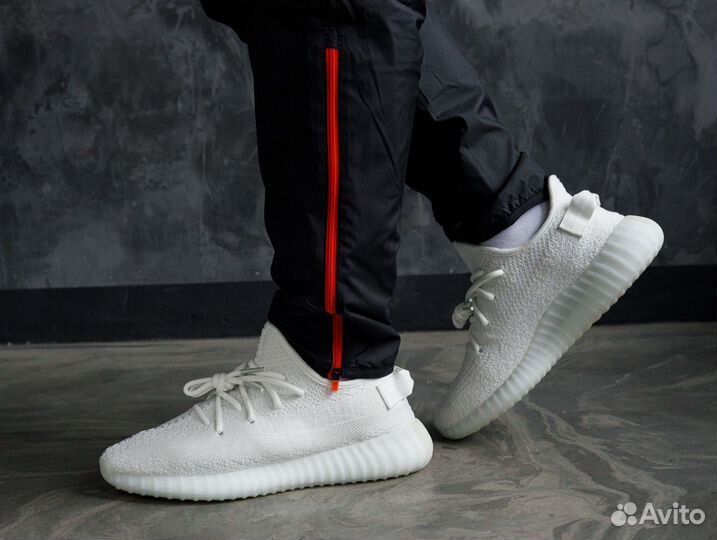 Кроссовки Adidas Yeezy 350 V2 Triple White оригина