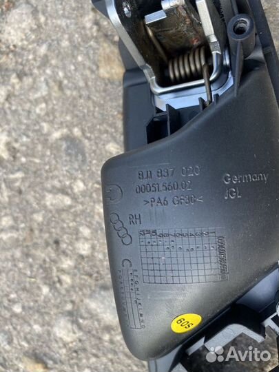 Ручка внутренняя правая Audi TT 8J