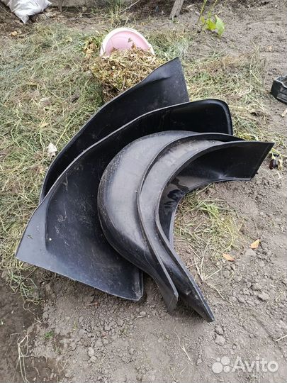Подкрылки для газ 3102