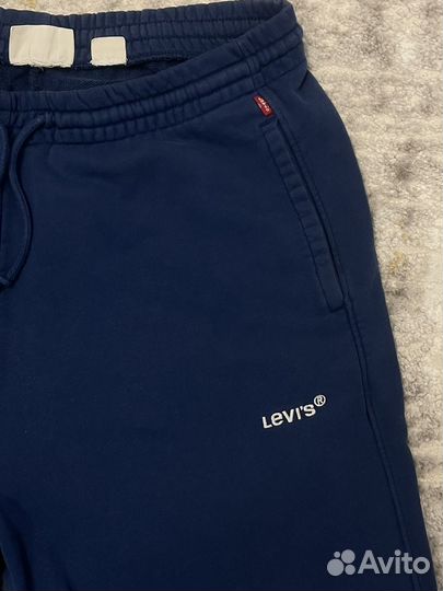 Спортивные штаны levis