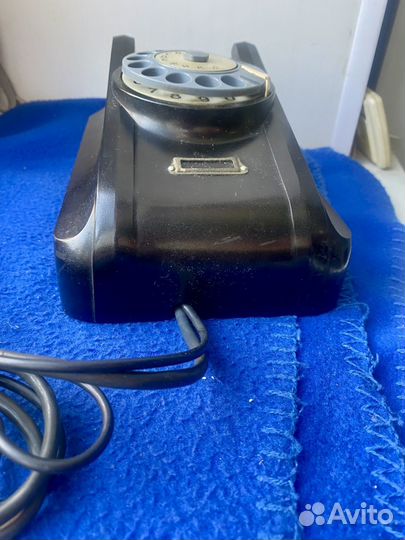 Старый телефон из СССР