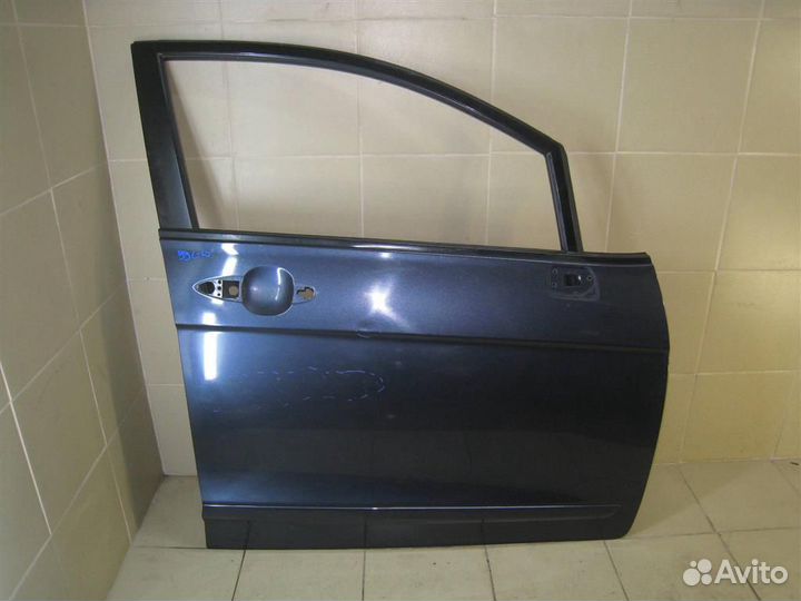 Дверь передняя правая Honda FR-V (BE1) 2006