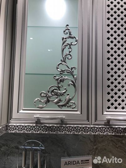 Кухня 2.4 м, цена за всю кухню