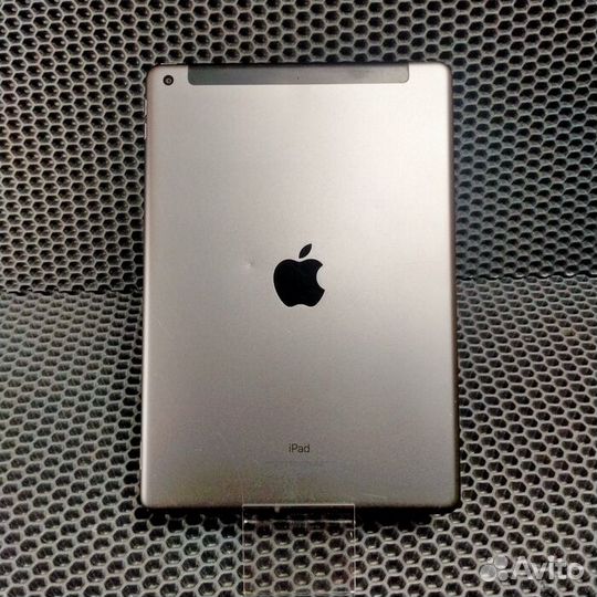 Планшет Apple iPad 10.2 Wi-Fi 128 Gb 2019 (MW6E2RU