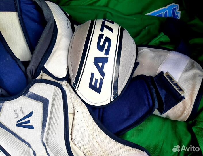 Нагрудник хоккейный взрослый Easton