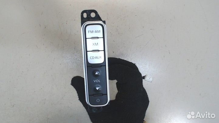 Панель управления магнитолой Nissan Leaf, 2012