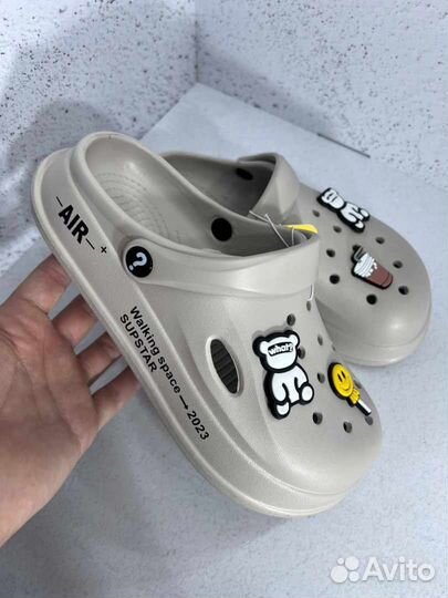 Crocs на мальчика 35 размер