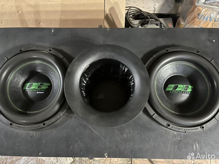 Продам сабвуфер