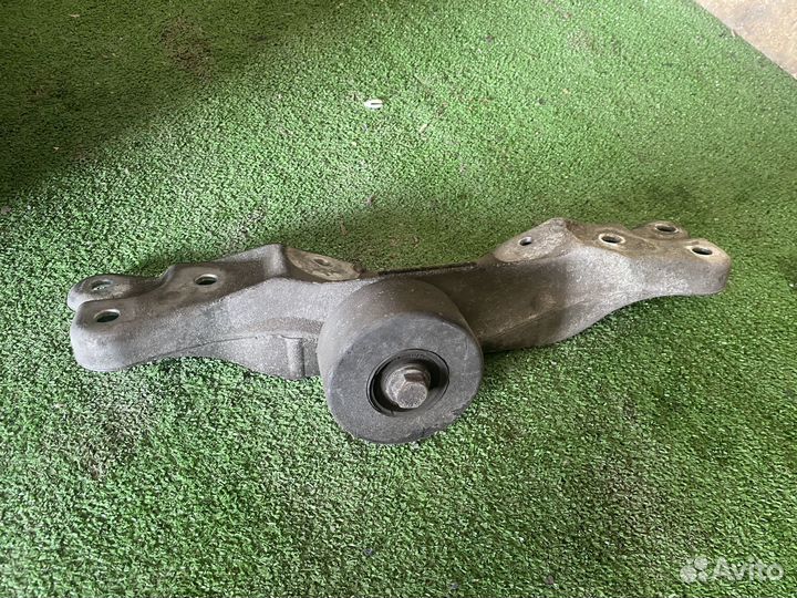 Опора АКПП BMW e39