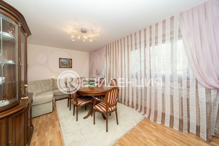 3-к. квартира, 90,4 м², 3/10 эт.