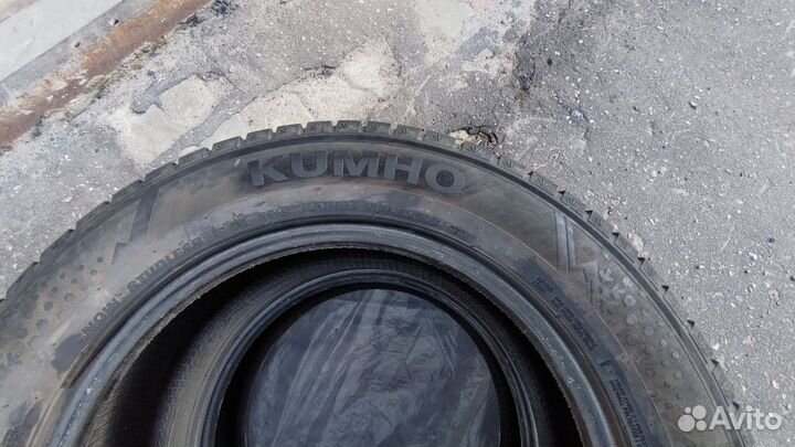 Kumho WinterCraft Ice Wi51 205/60 R16 96T