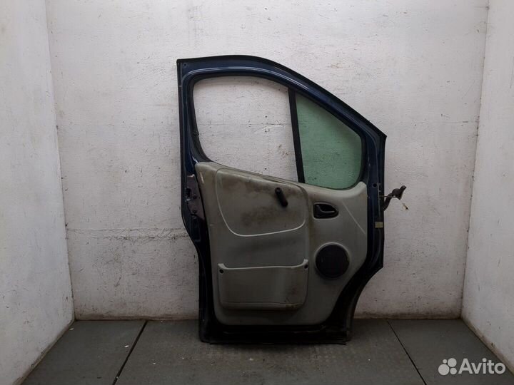 Дверь левая передняя Renault Trafic