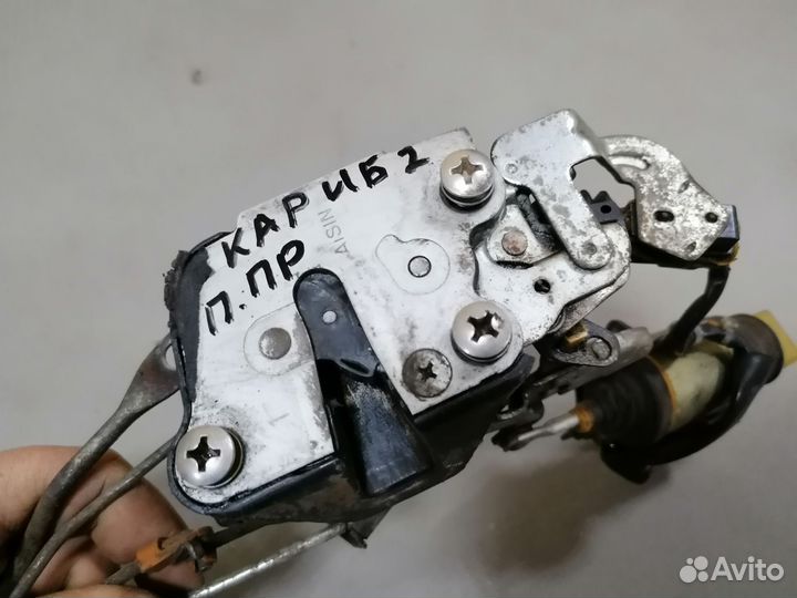 Замок двери перед.прав.Toyota Sprinter Carib II