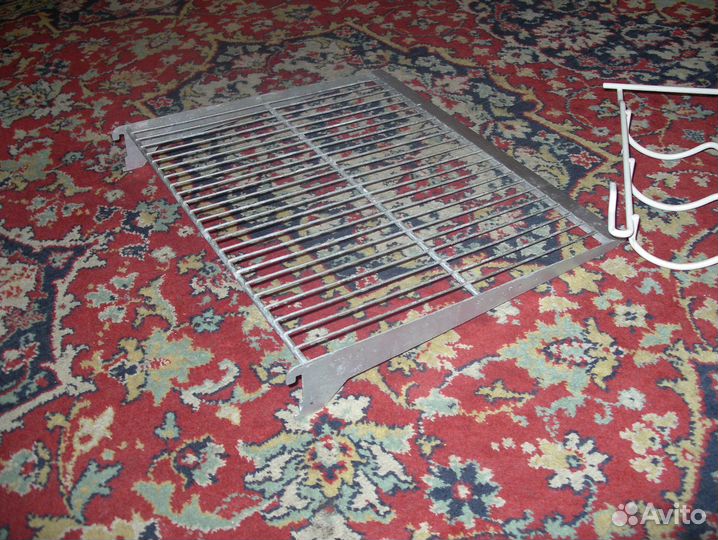 Полки:бутылок шир.52см\решетка-43,5-Цюрупы12к1