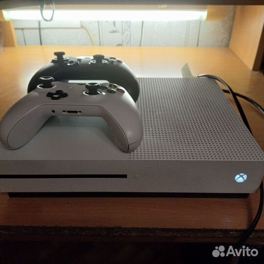 Xbox One s