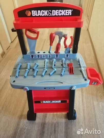 Детский верстак Black Decker