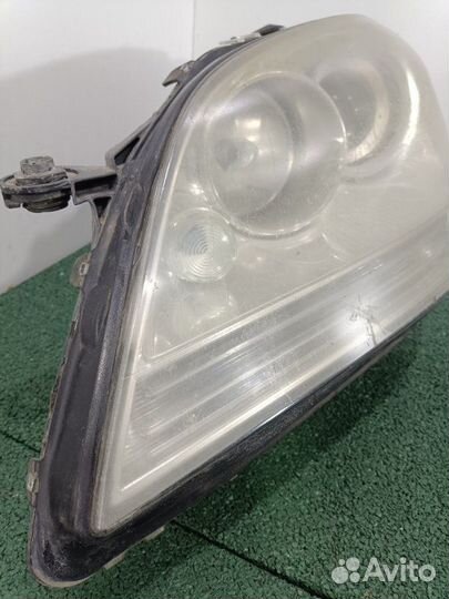 Фара левая Mercedes-Benz Ml W164 M272.967 2005