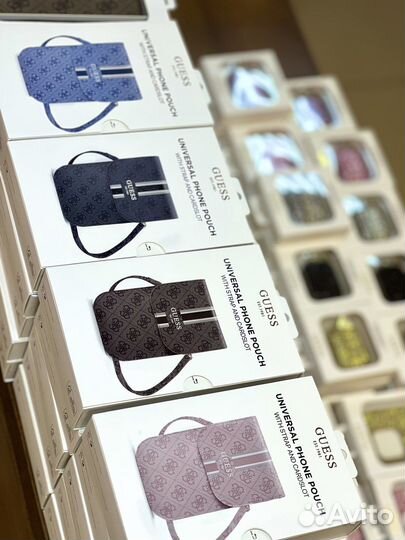 Сумки Guess для смартфонов/iPhone