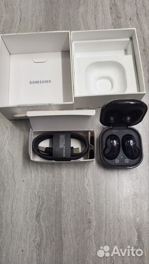 Samsung Galaxy Buds Live Беспроводные наушники