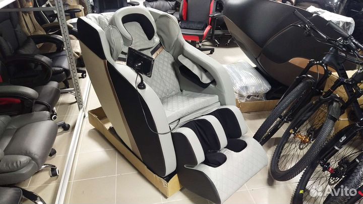 Новое массажное кресло Booker, русское меню