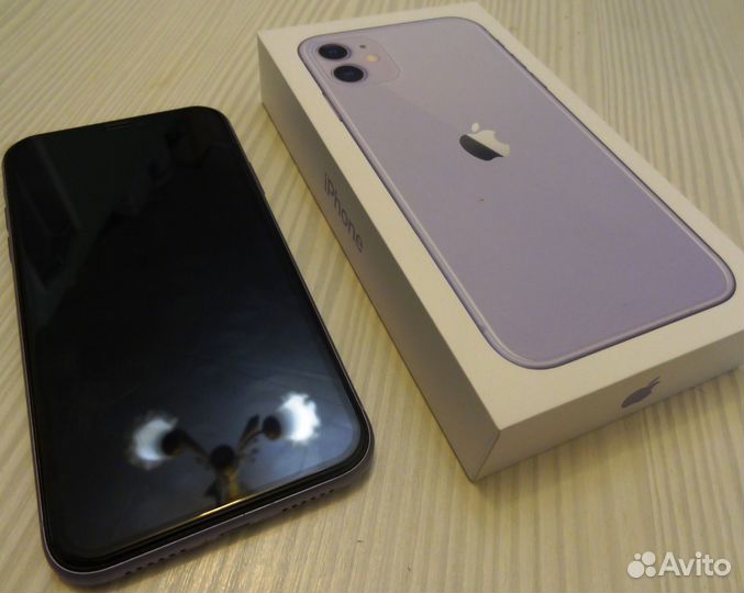 iPhone 11, 64 ГБ