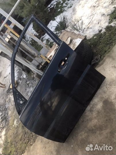 Дверь передняя левая