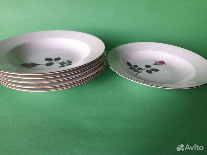 Винтажные глубокие суповые тарелки
