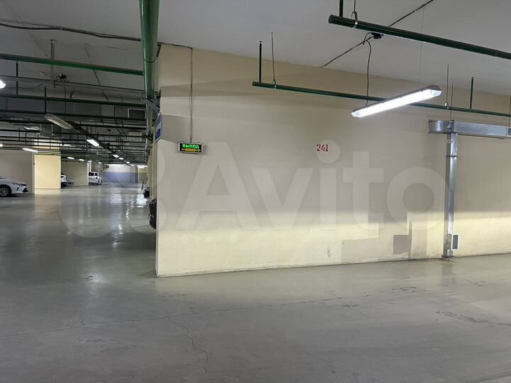 Машиноместо, 15 м²