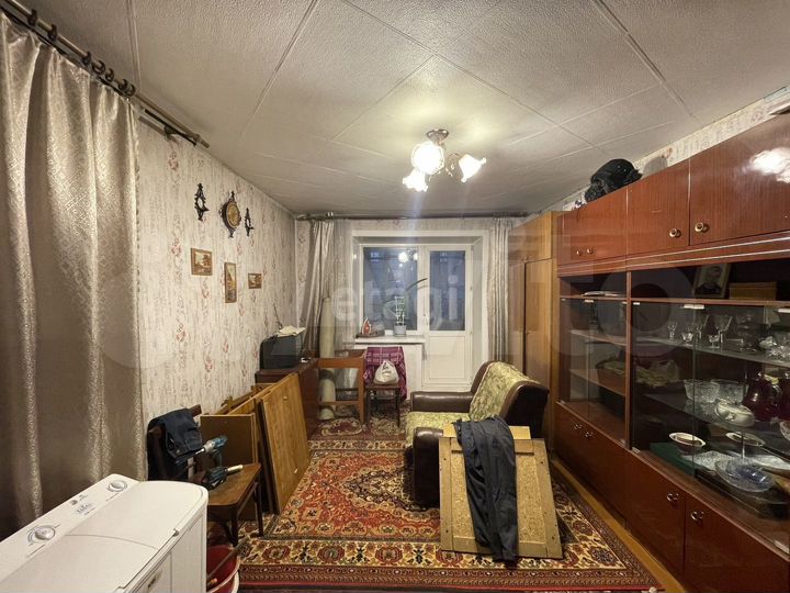 2-к. квартира, 45 м², 1/3 эт.