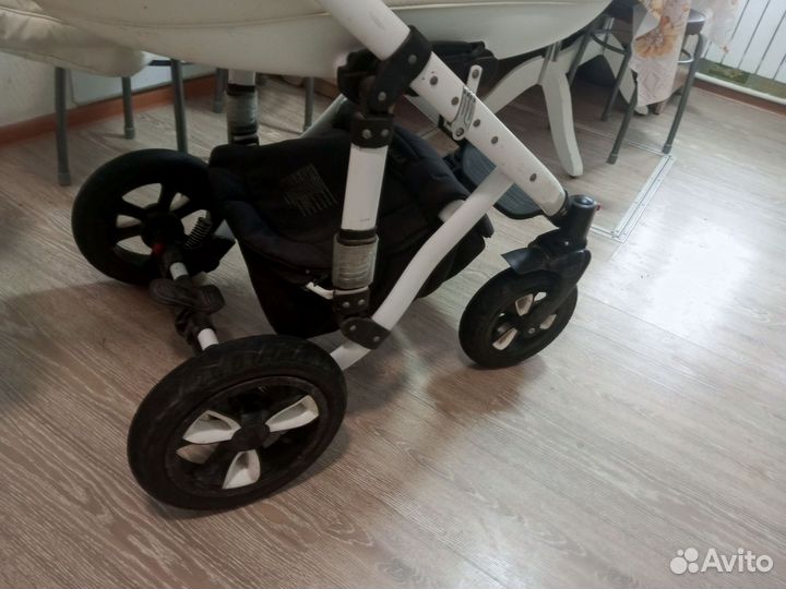 Продам коляску