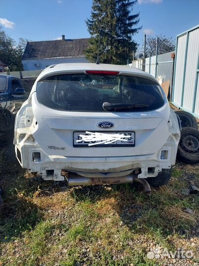 Крышка багажника Ford focus 3 хэтчбек